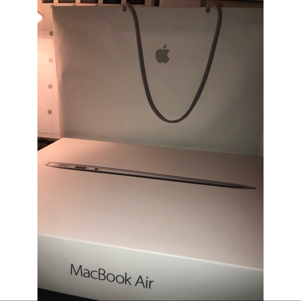 2018 Apple 13-in MacBook Air (Space Grey)